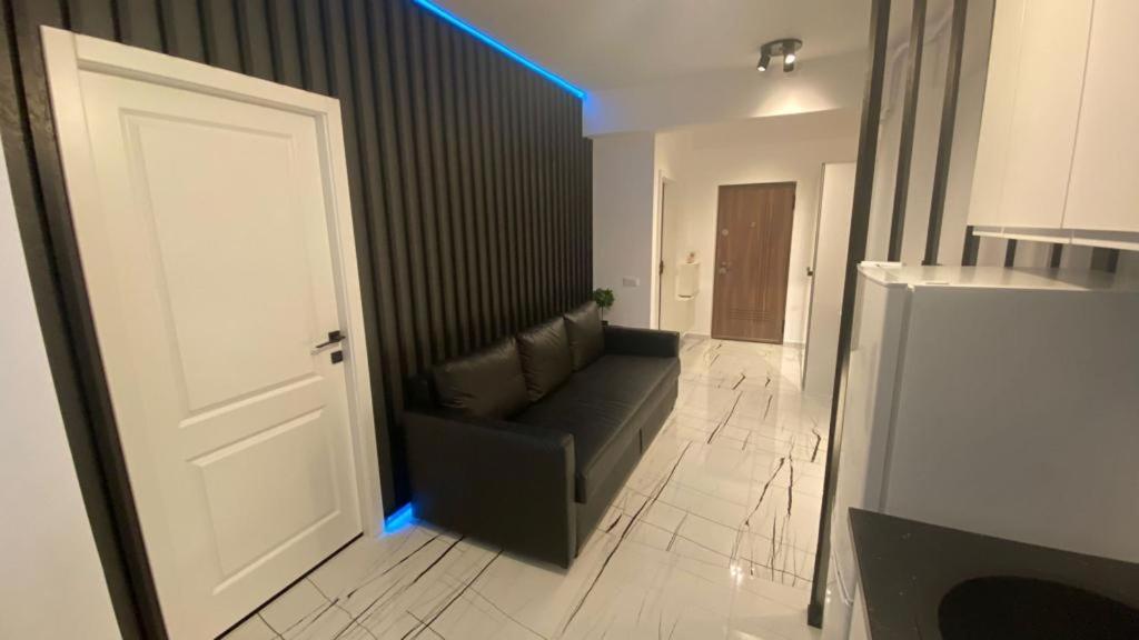 Q Luxury Apartment - Palas Center Яссы Экстерьер фото